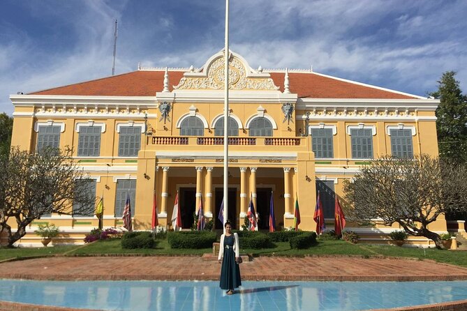 Exploring Battambang History (Walking Tour) - Chinese Temple and the city’s religious mix