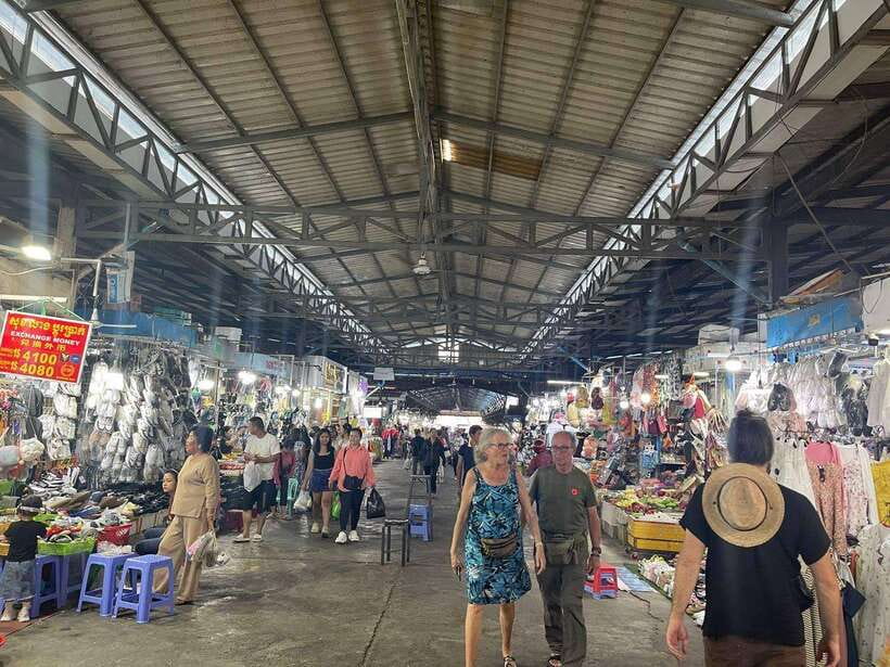 Exploring Sihanoukville: Shore Excursions from Cruise Ports - Golden Lion Statue and Sihanoukville’s Beaches
