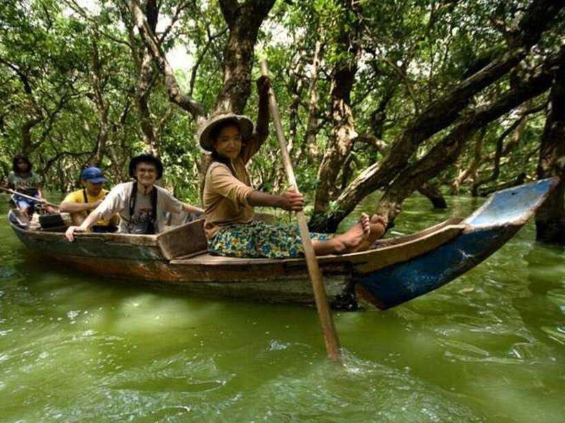 Floating Village-Mangroves Forest Tonle Sap Lake Boat Tour - Ro Lus Market adds a useful local start