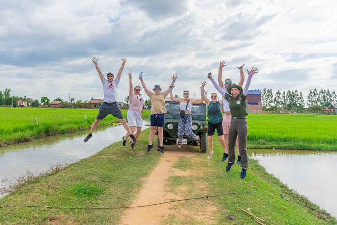 Floating Village Sunset Boat & Jeep Tour - Inclusive Drinks - Sunset on Tonle Sap
