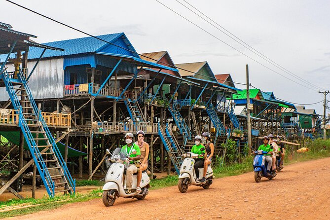 Floating Village Sunset Boat Vespa Tour / Tuk Tuk Available - Wat Po Banteaychey and a taste of local life