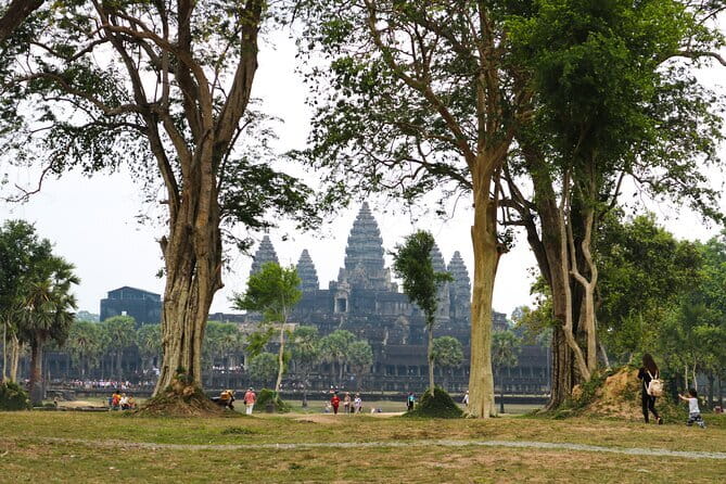 (Free eSim) Classic Angkor Wat Sunrise Full Day Tour - Why the 4:30 am start is worth considering