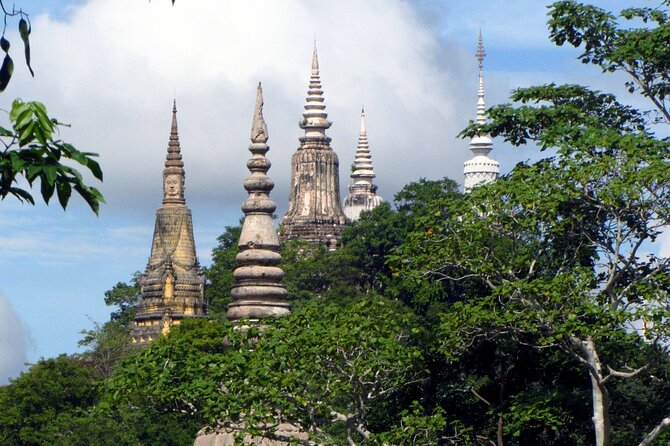 ( Free eSim) Oudong Mountain Full Day Tour - From Phnom Penh - Climbing Oudong Mountain and its summit temples
