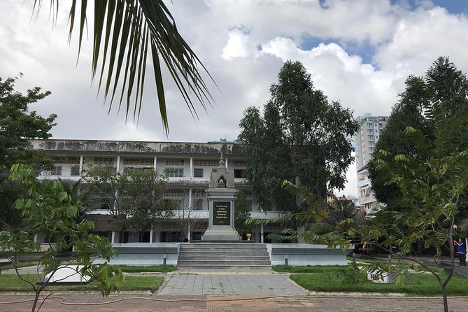 ( Free eSim) Phnom Penh Historical Full Day Tour - Is $40 good value?