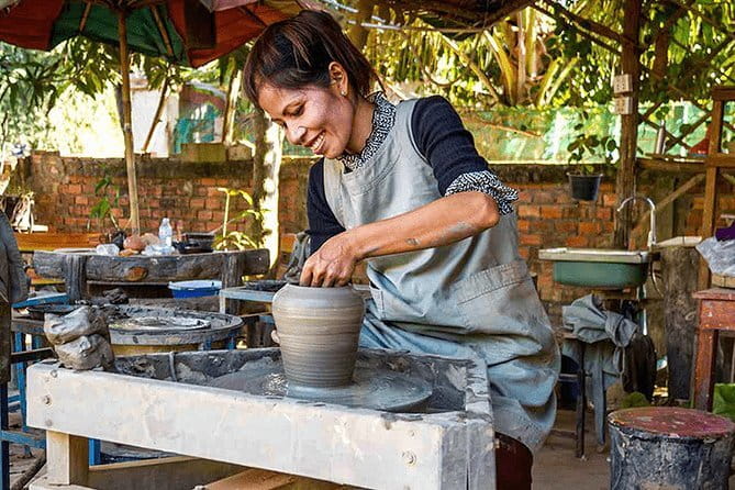 FREE Siem Reap Market & Local Temple Tour - Timing, group size, and simple planning advice