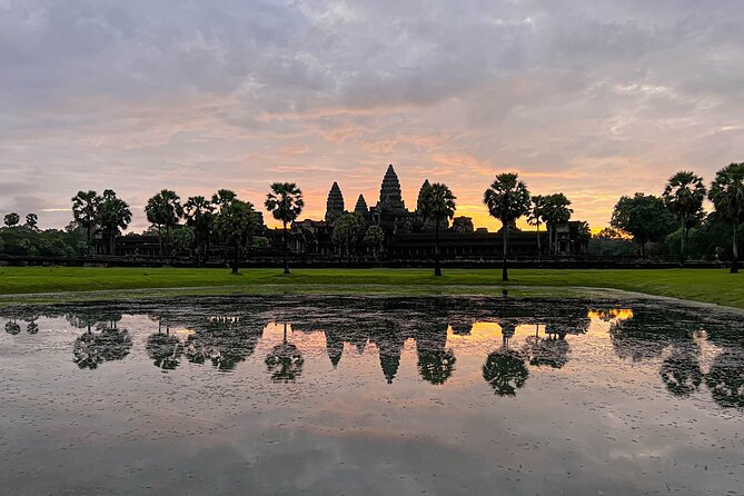 From Siem Reap: Angkor Wat and Floating Village 3-Day Trip - Day one: Angkor Thom and the first look at Angkor Wat