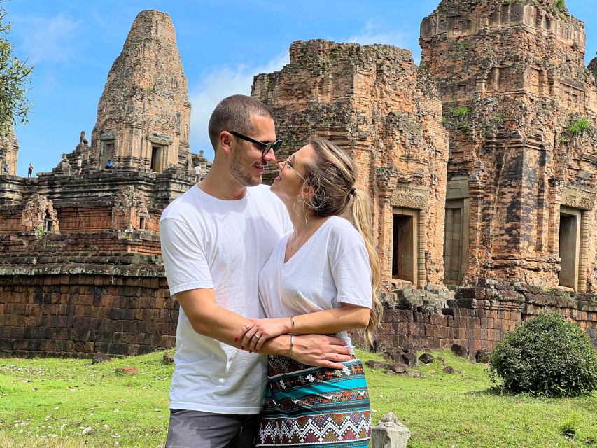 From Siem Reap: Angkor Wat Sunrise and Temples E-Bike Tour - Siem Reap market and local tastes