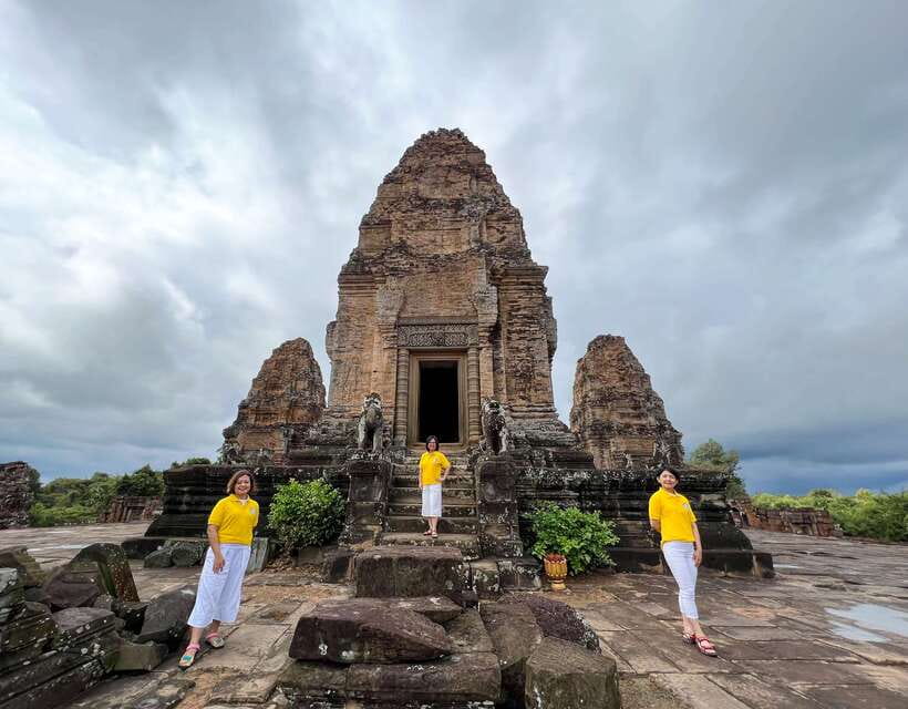 From Siem Reap: Angkor Wat Sunrise and Temples E-Bike Tour - Bayon, smiling faces, and Angkor Thom