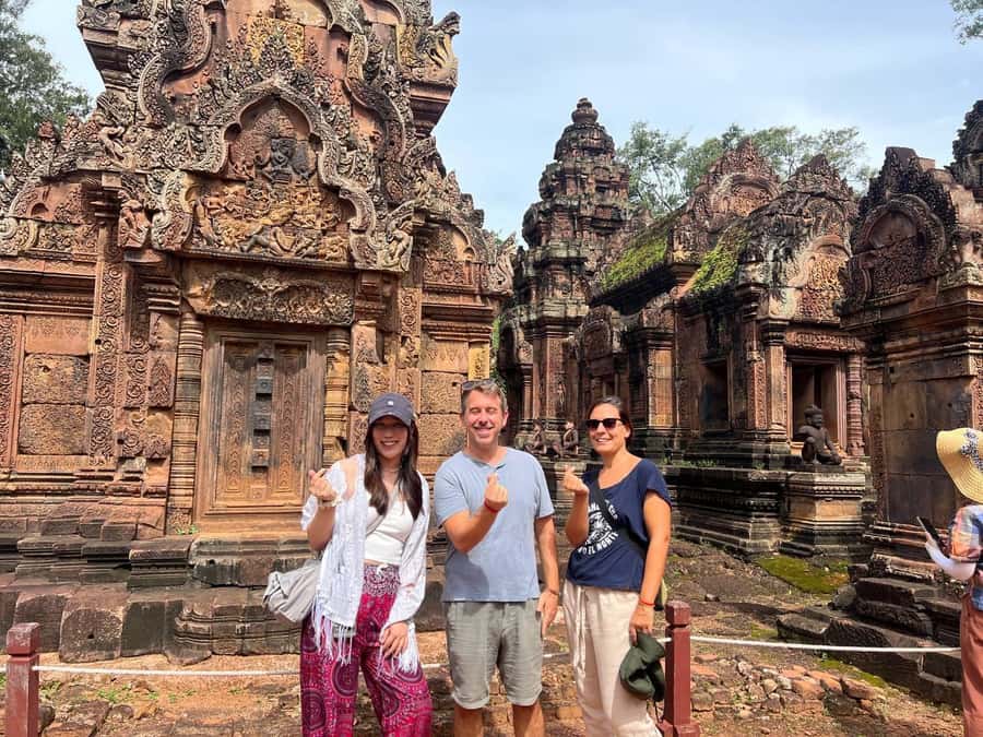 From Siem Reap: Banteay Srei Temple & Grand 5 Temple Tour - A lunch stop with Cambodian food