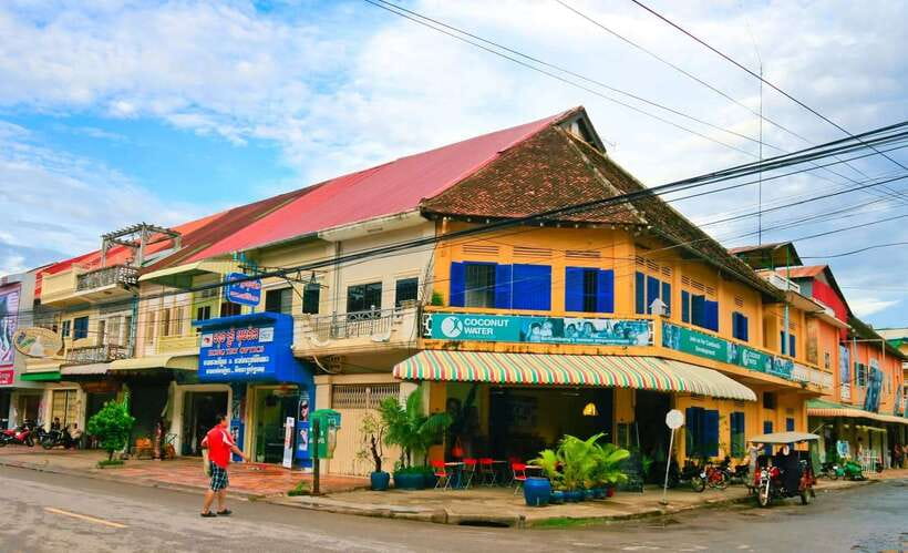 From Siem Reap: Battambang Day Trip Bamboo Train, Bats Cave - Psa Nat market and Battambang food