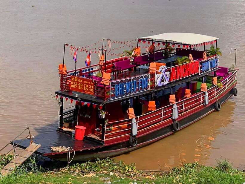 From Siem Reap: Floating Village Tour by Boat - Cruising past Kompong Phluk’s stilted homes