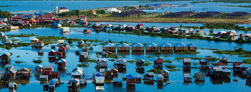 From Siem Reap: Floating Village Tour by Boat - The flooded forest canoe option from October to January