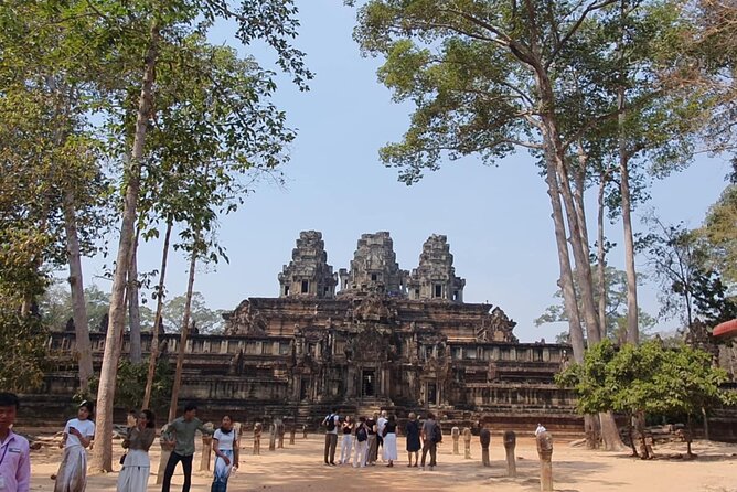 Full Day Angkor Wat Temples Tour with Pickup - Pickup makes an early start easier