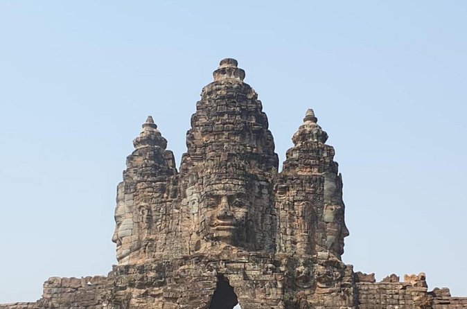 Full Day Angkor Wat Temples Tour with Pickup - A private guide changes the pace