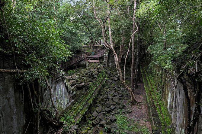 Full Day Banteay Srei Beng Mealea and Koh Ker Small Group Tour - Why this temple combination works so well