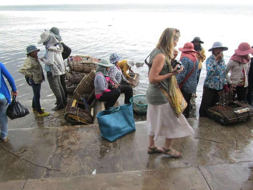 FULL DAY - Countryside Tuk-Tuk Pepper Tour + Kep - Lunch at Kep Crab Market
