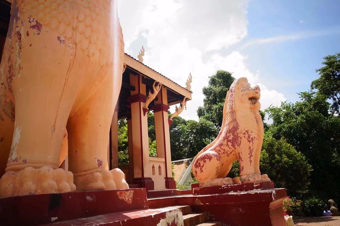 Full-Day Discover Oudong Mountain-Former Capital City & Phnom Penh City Tours - Independence Monument and the King Father statue