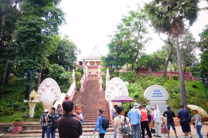 Full-Day Discover Oudong Mountain-Former Capital City & Phnom Penh City Tours - Starting at Oudong Mountain before the heat