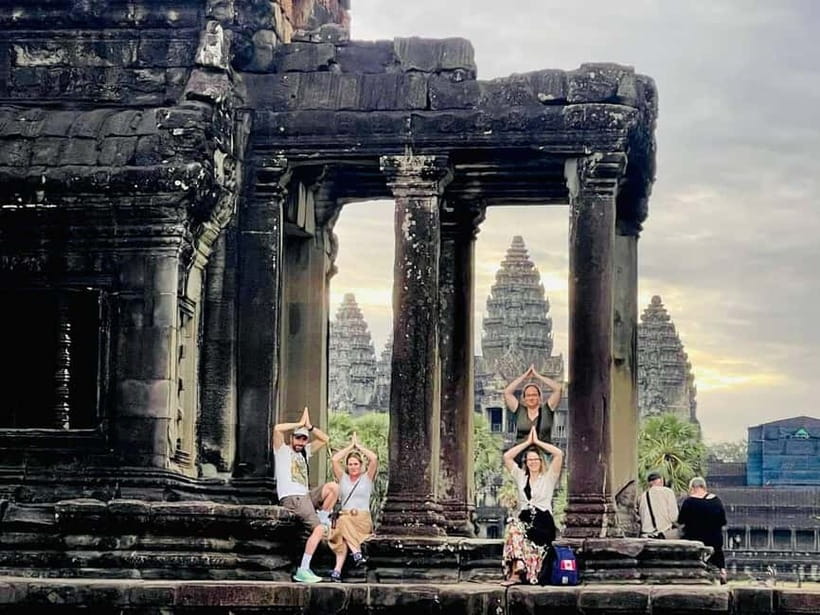 Full-Day Explore Angkor Temples Sunset Tour (with Lunch) - Transport, timing, and the heat