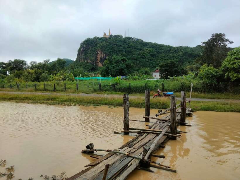 Full-day: Original bamboo train, Wat Banan, Phnom Sampov - Why this Battambang day works so well