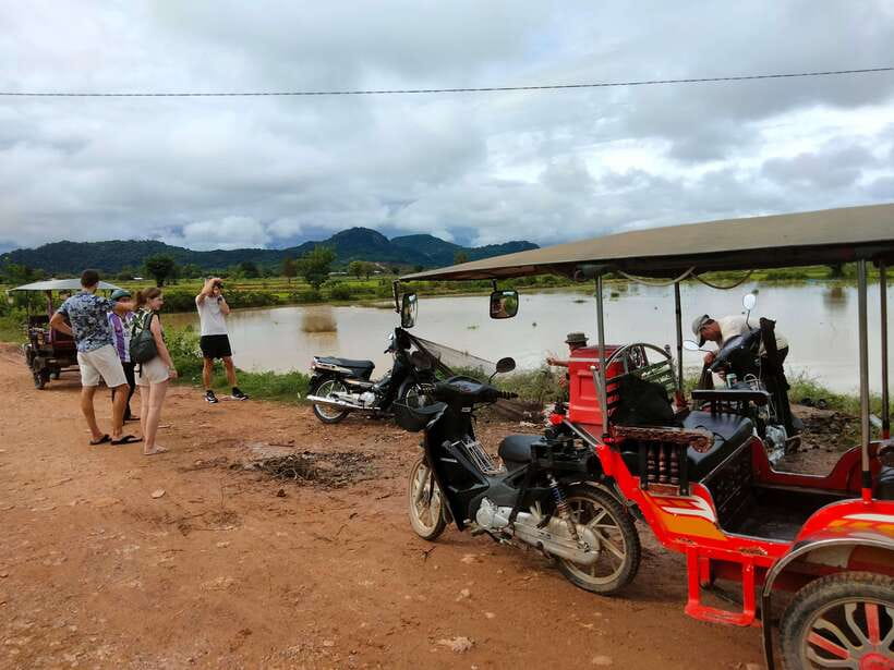 Full-day: Original bamboo train, Wat Banan, Phnom Sampov - Fruit bats at sunset