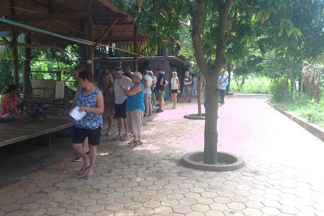 Full-Day Phnom Penh City & Silk Island with a local Tuk Tuk Tours - The private format and the guide experience