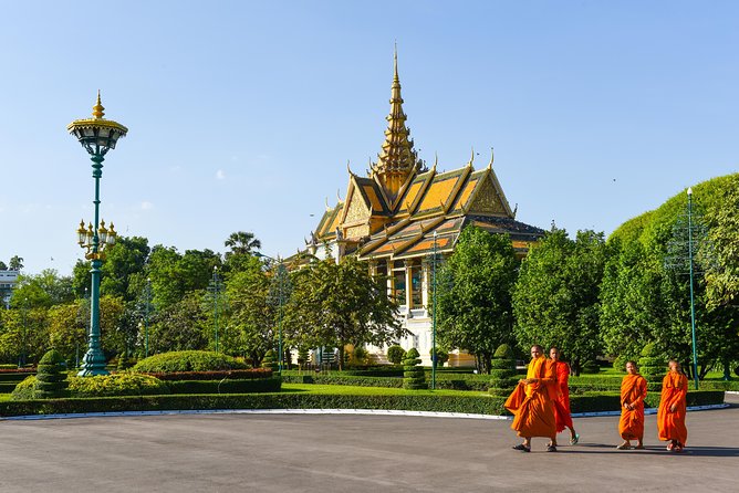 Full-Day Phnom Penh Sightseeing Tour & Killing Field - Choeng Ek and the Killing Fields