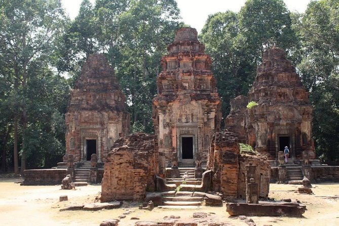 Full-Day Private Custom Tour in Siem Reap - Angkor Wat sunrise and a full temple day