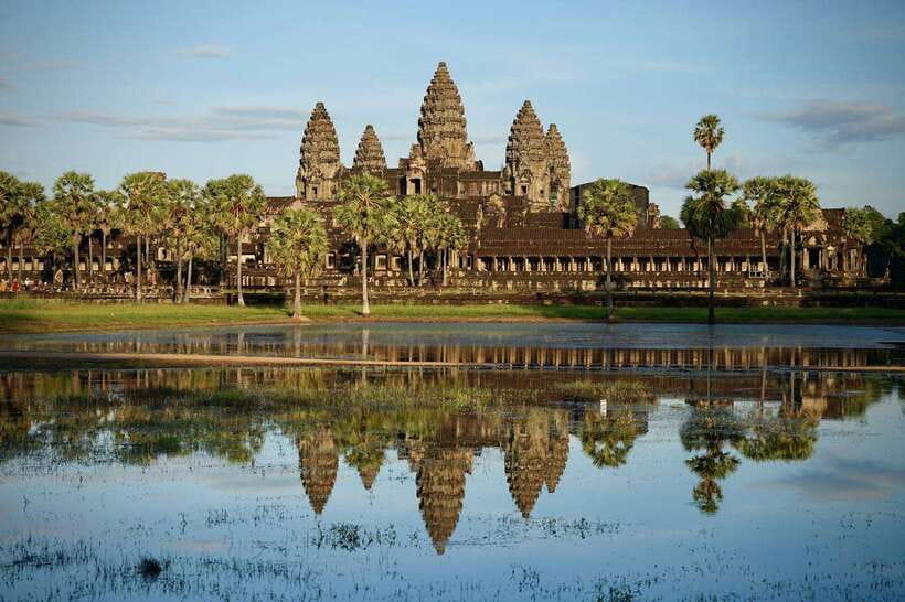 Full Day Private of Angkor Wat Tour with Tuk Tuk - Banteay Kdei provides a quieter final temple