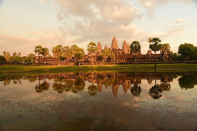 Full-Day Private Tour of Angkor Wat with Pick Up - Ta Nei, a quieter first temple