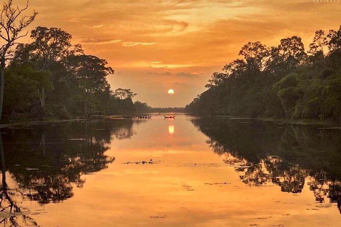 Full-day Private VIP Tour to Angkor Complex - Two smaller temples near the Victory Gate