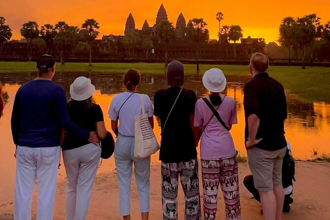 Full Day Small Group Tour Guide with Sun rise - Angkor Thom and the stone faces of Bayon