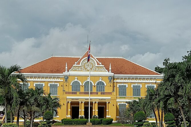 Full Day tour .City tour.Countryside.Bamboo Train.Secret Bat Cave - Village roads offer a closer look at ordinary life