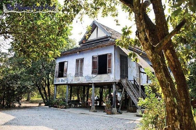 Full Day-Tour: Handicraft, Bamboo train, Killing cave. Bat cave - Kampong Pil, river bridges, and village conversations