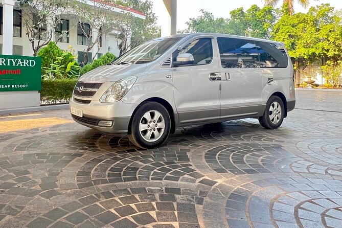 Full Day Tour Phnom Penh to Siem Reap Taxi, Angkor Visit & Return - Arriving at Angkor Wat after the long ride
