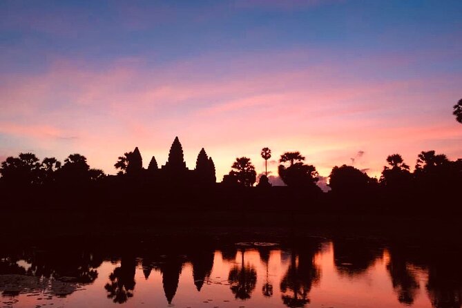 Golden Hours: Angkor wat sunrise photography tour with a pro! - Who will enjoy this Angkor morning most?