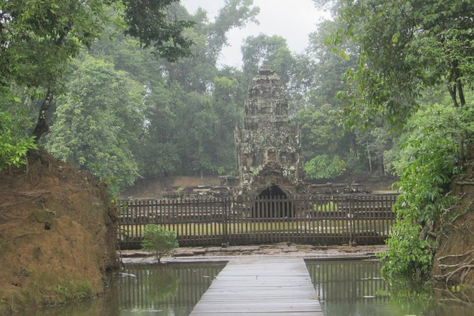 Grand Circuit with Banteay Srei and Banteay Samre Tour - Why this Grand Circuit day is different
