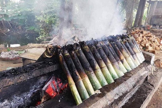Grand Tour-Ek Phnom. Baset. Bamboo Train. Wat Banan. Phnom Sampov - Wat Banan and the 358-step climb