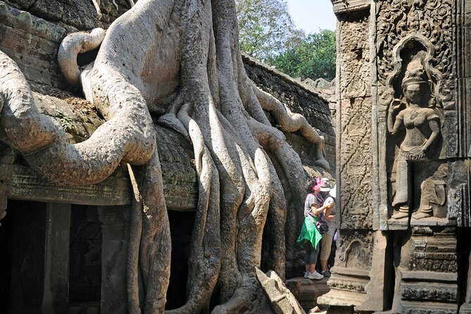 Guided Private Tuk Tuk Tour Angkor Wat and Small Circle and Five Extras - The morning route: Prasat Kravan to Ta Prohm