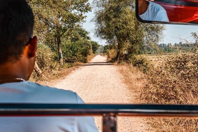half day morning tour by Tuk-Tuk - Prasat Ek Phnom before the ride back