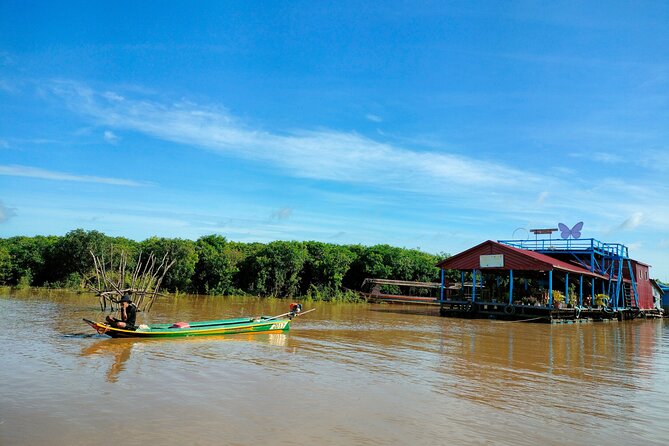 Half-Day Private Sunset Tour In Kampong Phluk From Siem Reap - Waiting for sunset on Tonle Sap