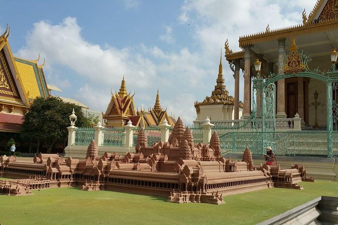 Half-Day Royal Palace, Wat Phnom & Independence Monument Tour - Timing, pace, and who will enjoy it