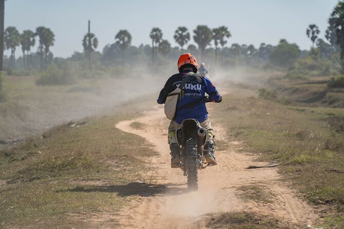 Half Day Siem Reap Off-Road Ride Tour - Chreav rice fields and a gentler finish