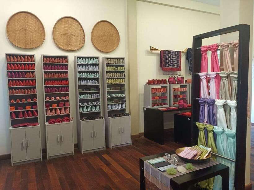 Half-Day: Silk Farm, Senteur Angkor, and Satcha Workshop - What to bring and what to expect on foot