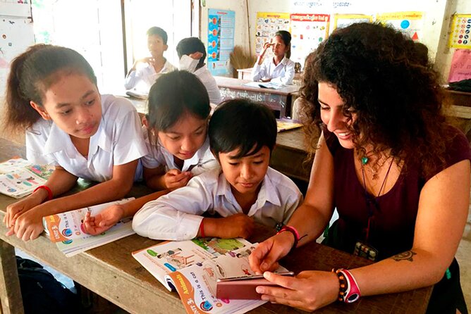 Half Day Silk Island Cruise and Tours with English speaking guide - Monastery, school, and village life
