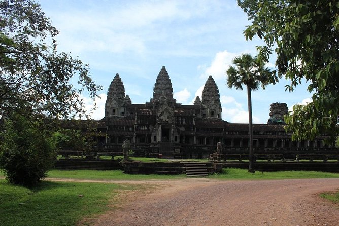 Half Day Tour- Angkor Wat, Ta Promh, Bayon Temple - Who should choose this half-day route?