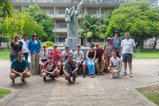 Half-Day Tour of the Killing Field and S21 - Choeung Ek and the 17-Kilometer Journey South