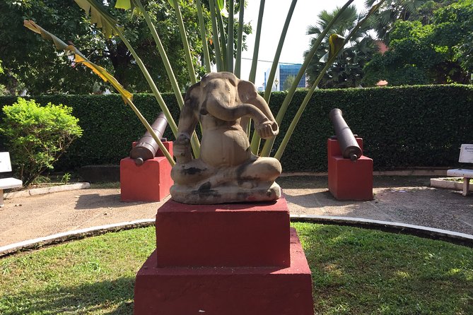 Half Day Tour to Royal Palace, Wat Phnom & Independent Monument - Royal Palace treasures, ceremony, and a timing question