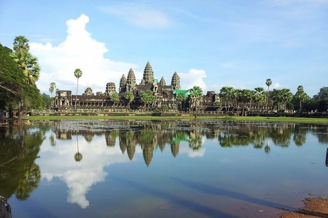Highlight of Angkor Complex 2 Days Private Tour - Day one begins at Angkor Thom’s South Gate