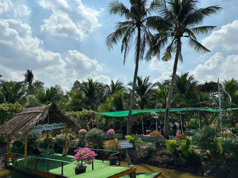 Ho Chi Minh City: 2-Day Bike & Kayak Mekong Delta Tour - Cooking spring rolls, pancakes, and a generous lunch